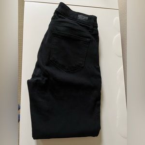 Like New- Women’s Paige Denim Verdugo Ankle Jeans Size: 26